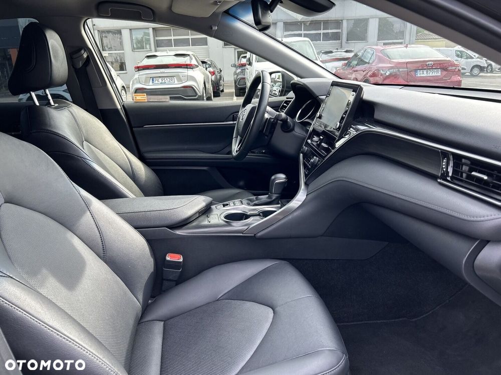 Toyota Camry 2.5 Hybrid Executive CVT - 10