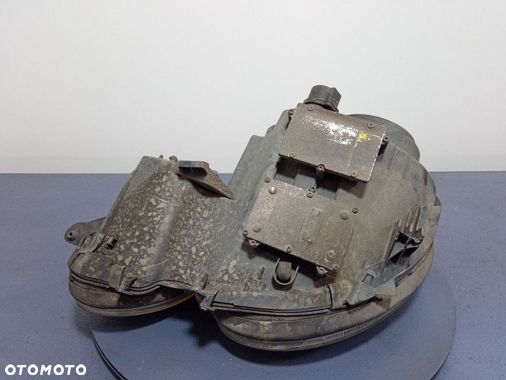 MERCEDES E KLASA W211 REFLEKTOR PRAWY BIXENON EU - 3