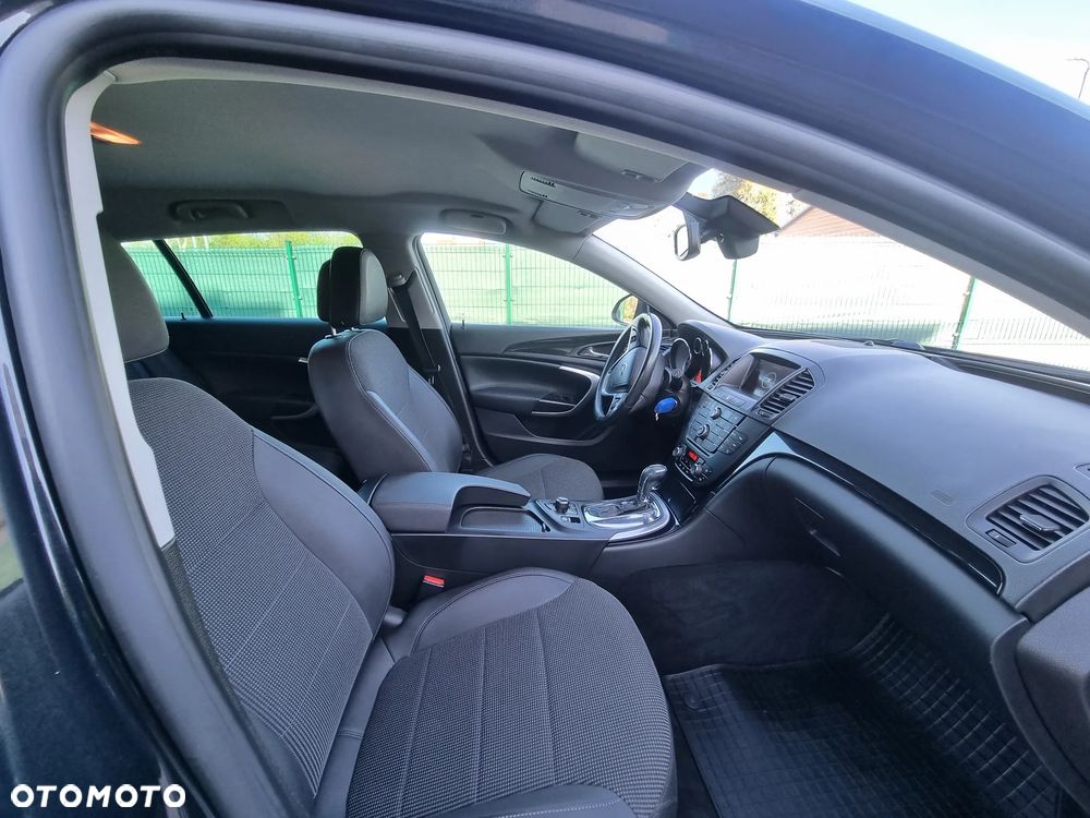 Opel Insignia 2.0 T Cosmo 4x4 - 17