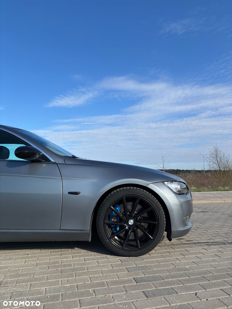 BMW Seria 3 330d - 11