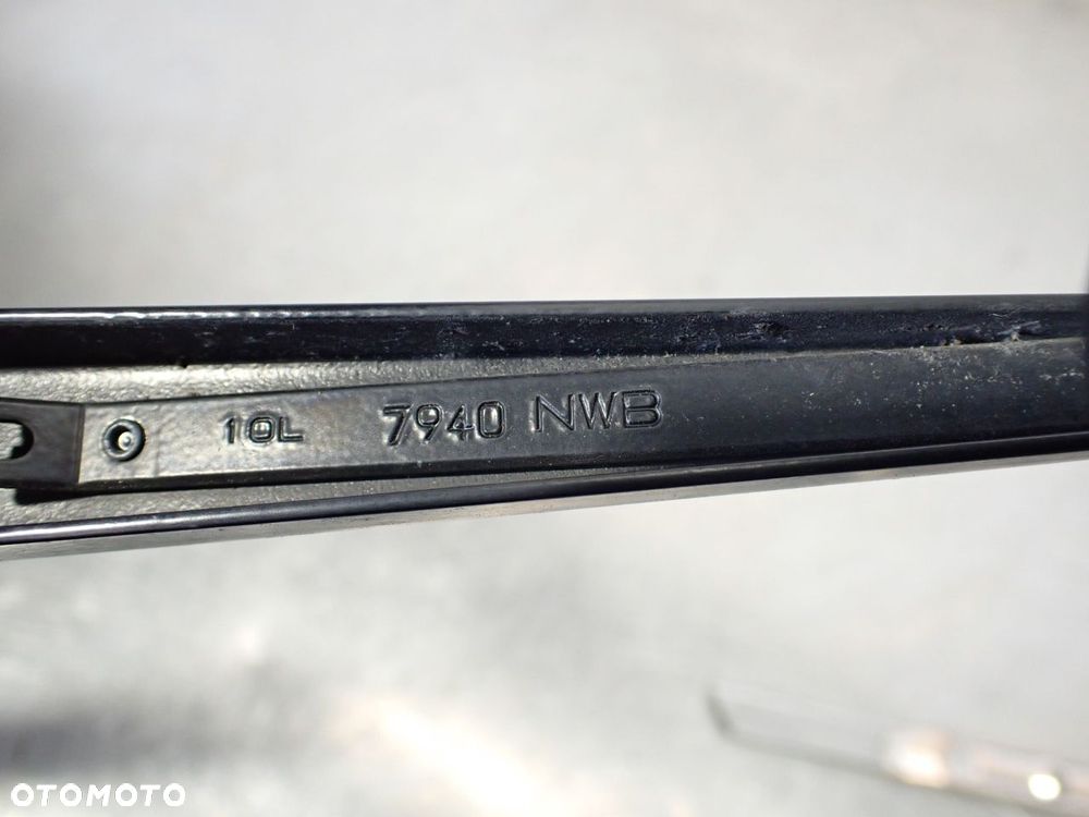 RAMIĘ WYCIERACZKI PRZÓD LEWE SUBARU IMPREZA 1.5 - 5