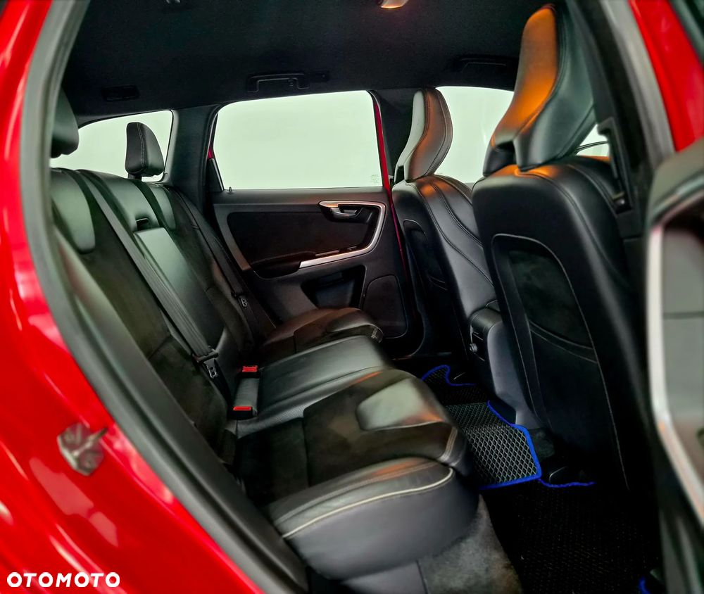 Volvo XC 60 D4 Drive-E R-Design Momentum - 24
