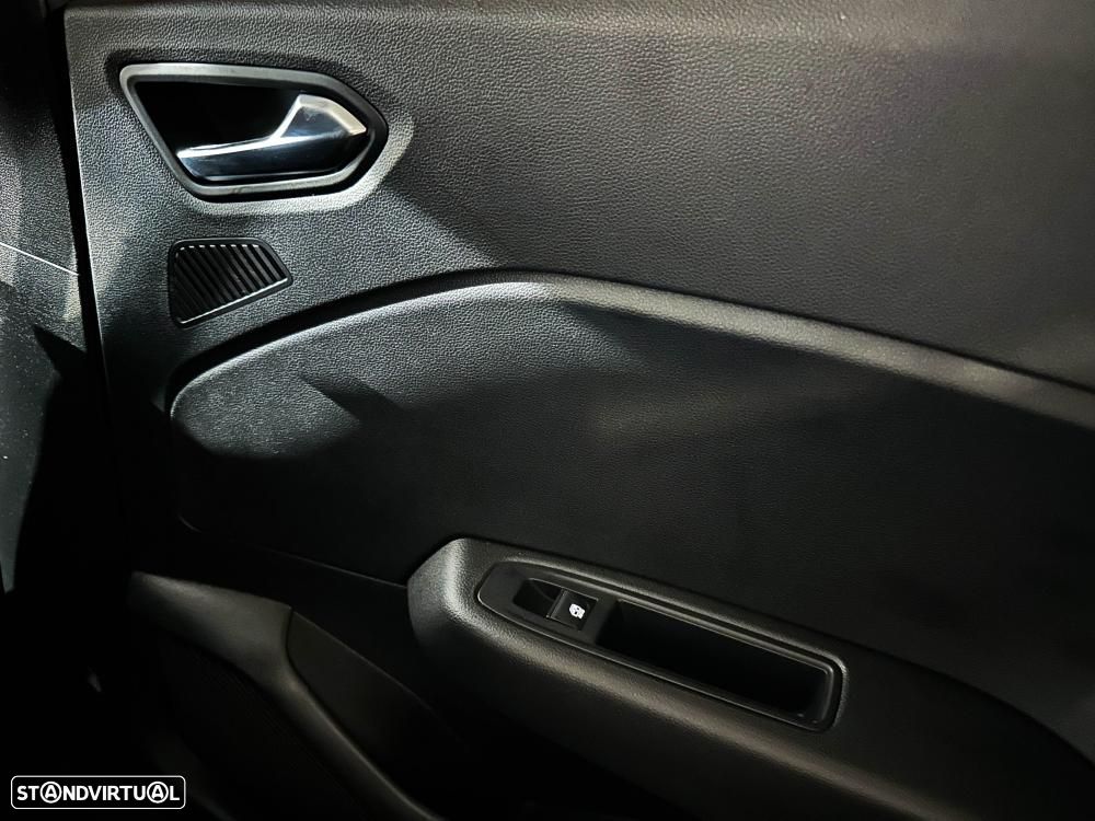 Renault Clio 1.0 TCe Exclusive CVT - 29