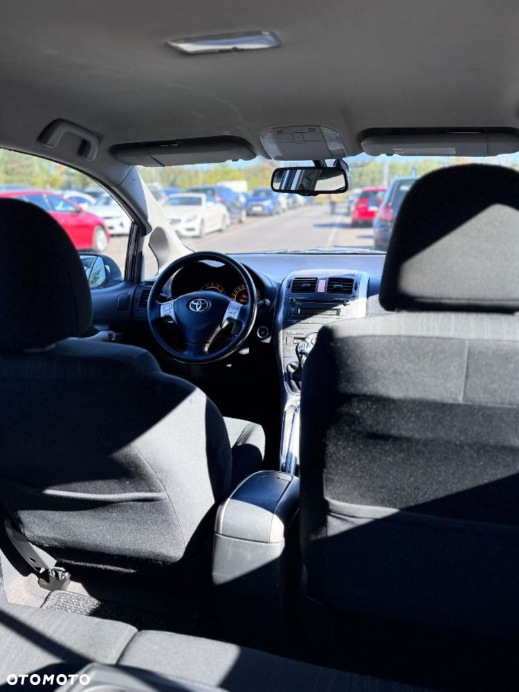 Toyota Auris - 34