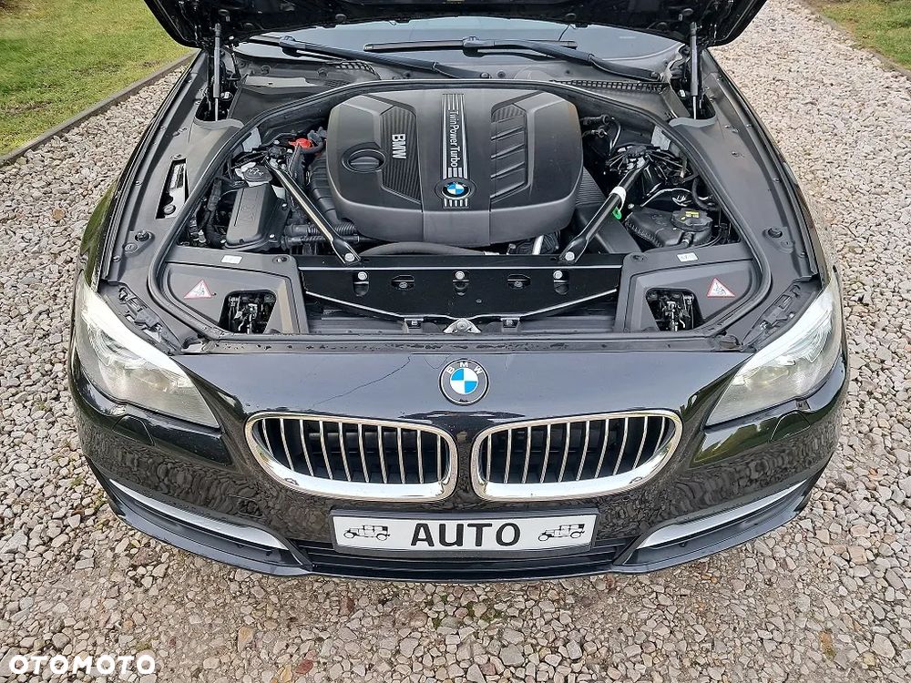 BMW Seria 5 525d xDrive Sport-Aut Modern Line - 35