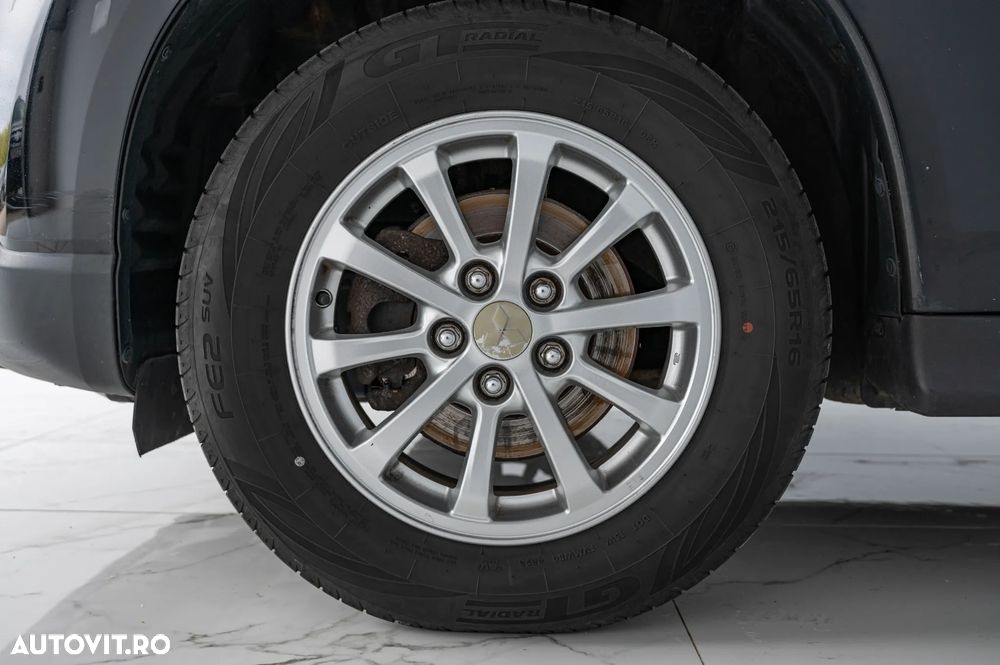 Mitsubishi ASX 1.8 DI-D 4WD Instyle - 12