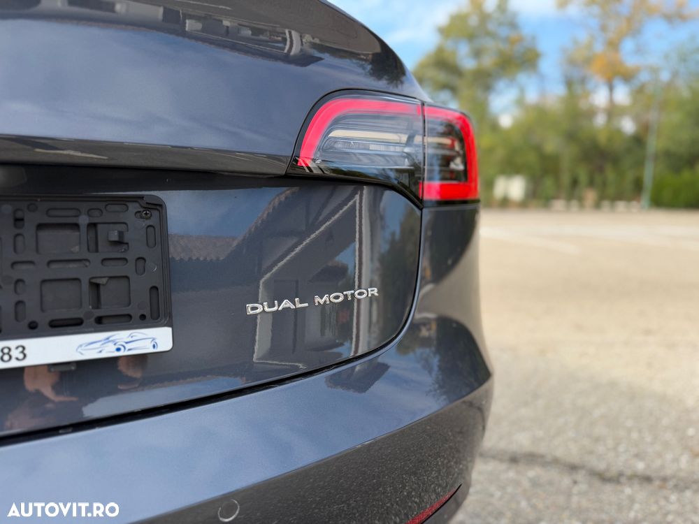 Tesla Model 3 Langstreckenbatterie Allradantrieb Dual Motor - 17