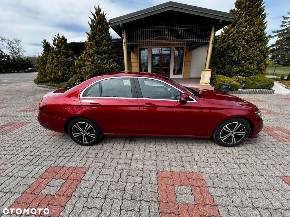 Mercedes-Benz Klasa E 220 d 4Matic 9G-TRONIC Avantgarde - 8