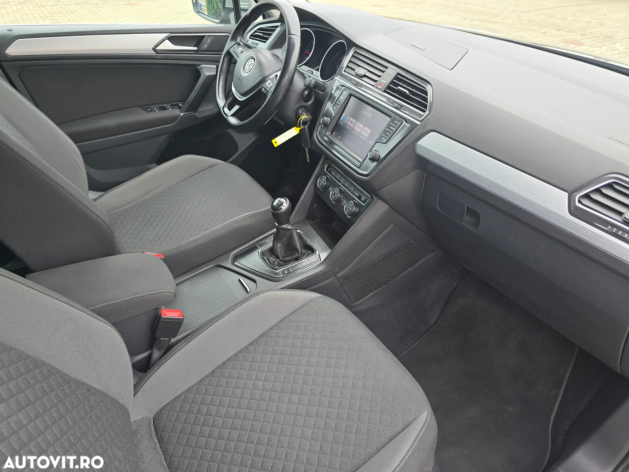 Volkswagen Tiguan 2.0 TDI SCR (BlueMotion Technology) Comfortline - 8