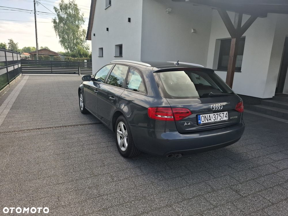 Audi A4 Avant 2.0 TDI - 16