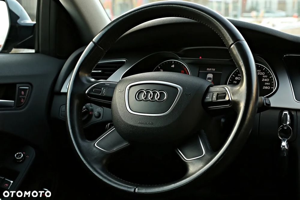 Audi A4 Limousine - 26