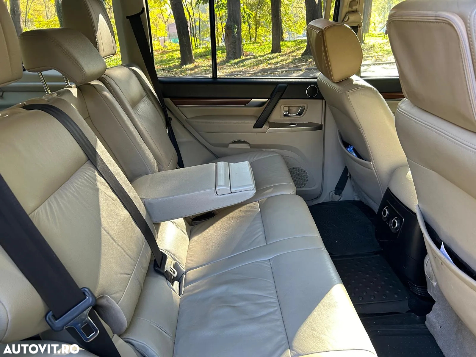 Mitsubishi Pajero LWB 3.2 DI-D Instyle A60 - 10