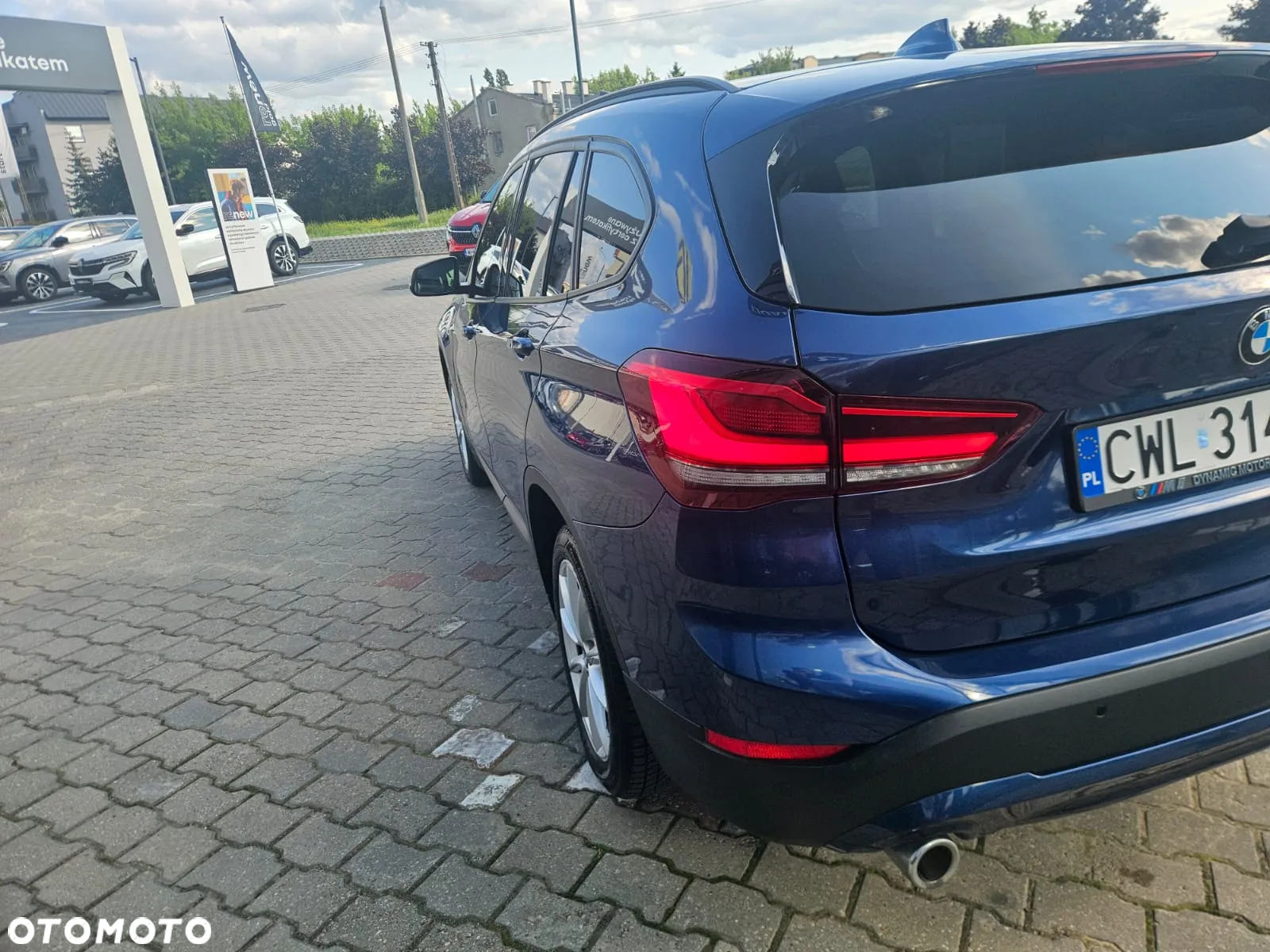 BMW X1 sDrive16d - 13