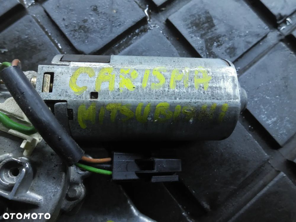 SILNICZEK WYCIERACZKI TYŁ MITSUBISHI CARISMA 0390201528 POSIADAM 3 SZTUKI - 2