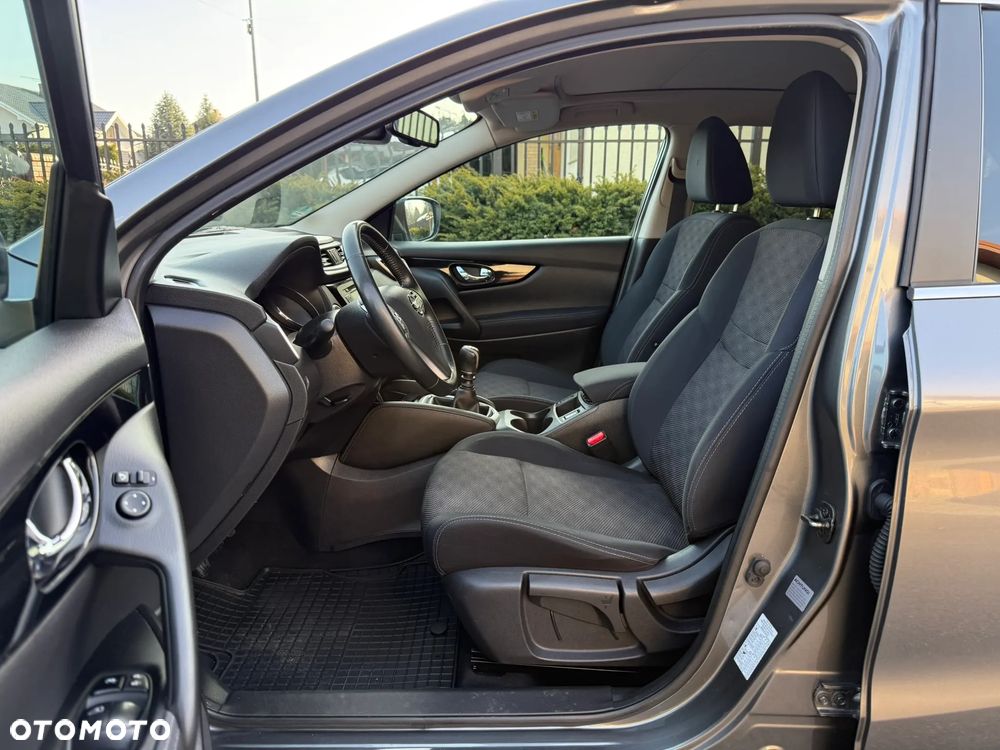 Nissan Qashqai 1.5 dCi TEKNA - 26