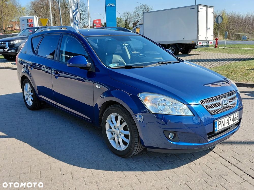 Kia Ceed 1.6 Crdi Comfort + - 7