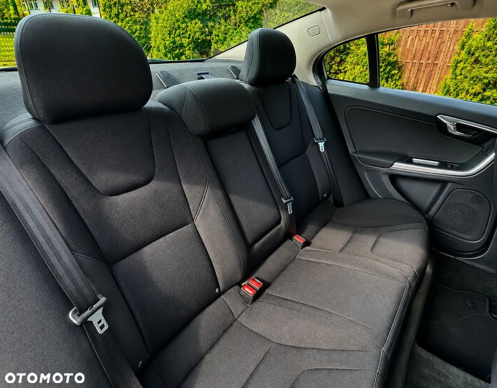 Volvo S60 - 22