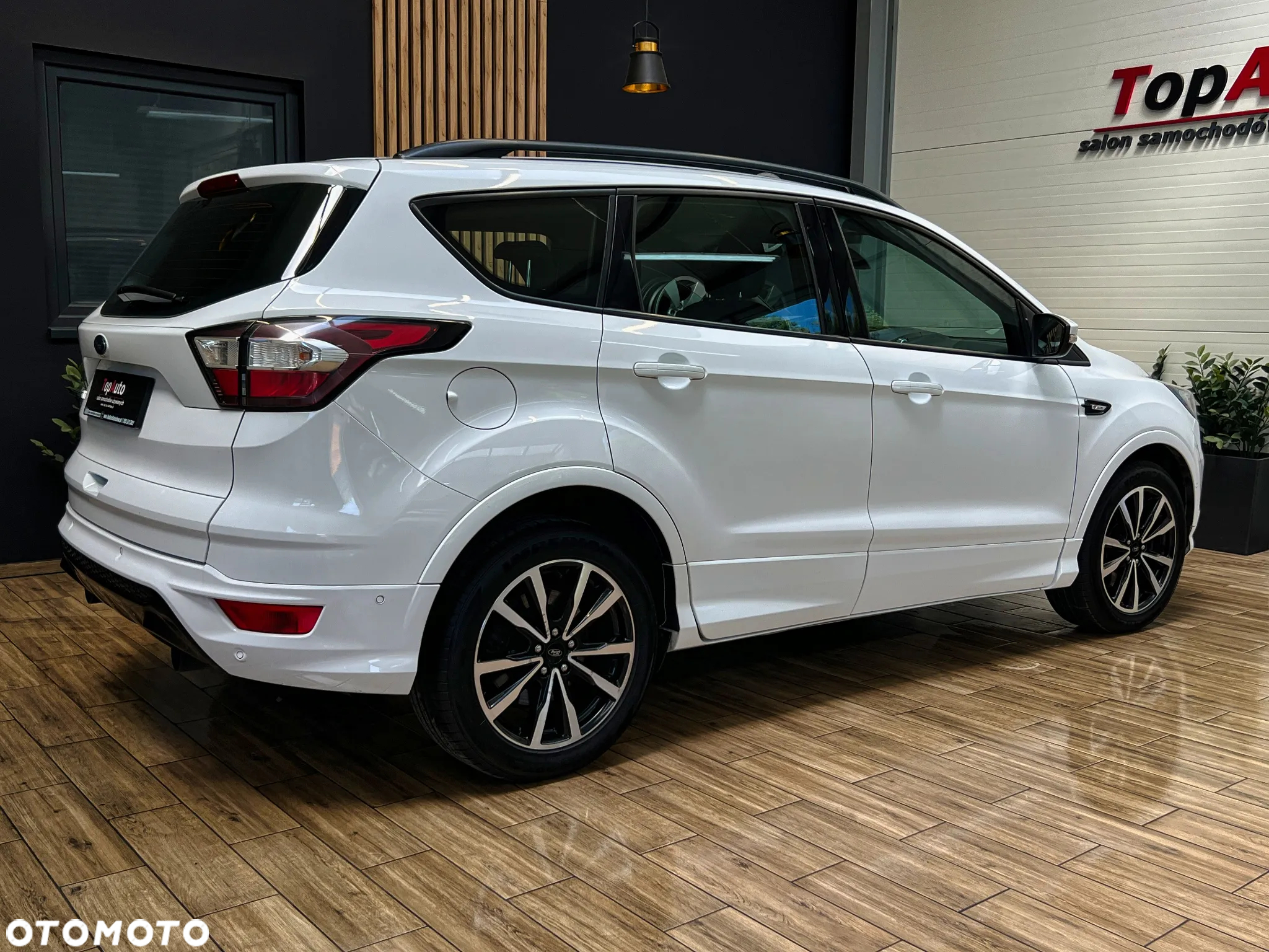 Ford Kuga 1.5 EcoBlue ST-LINE - 6