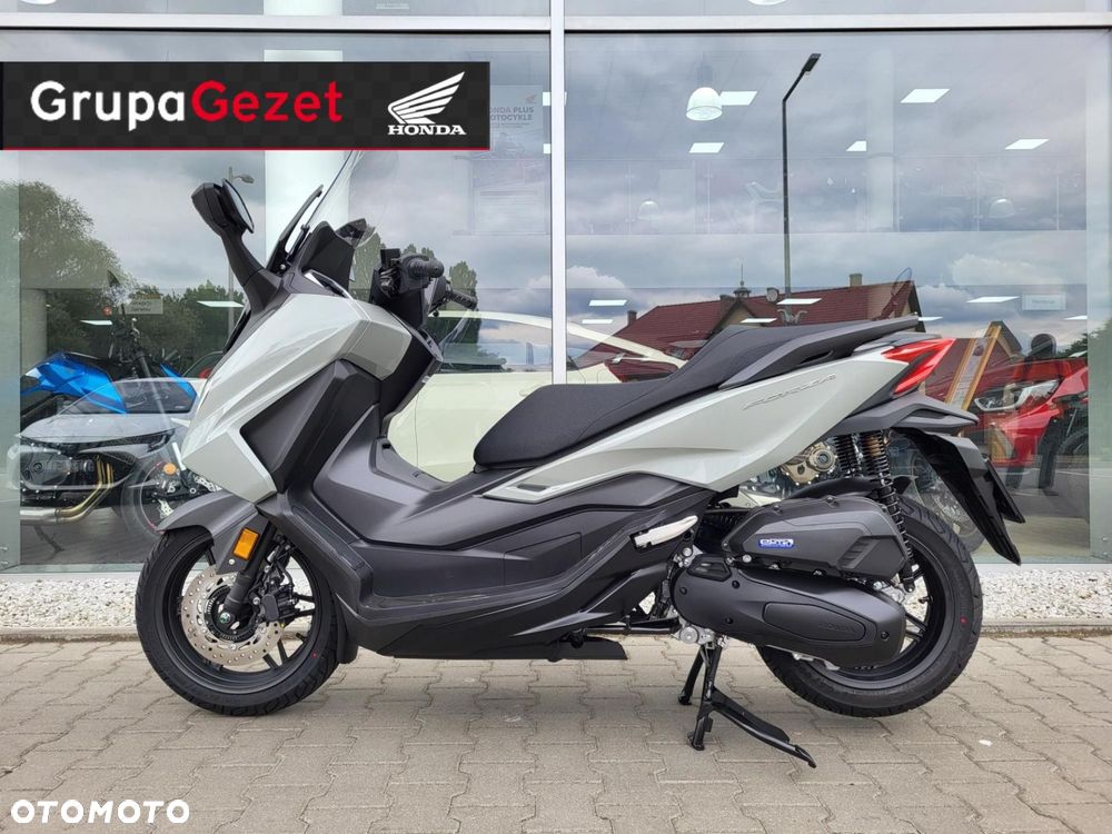 Honda NSS - 4