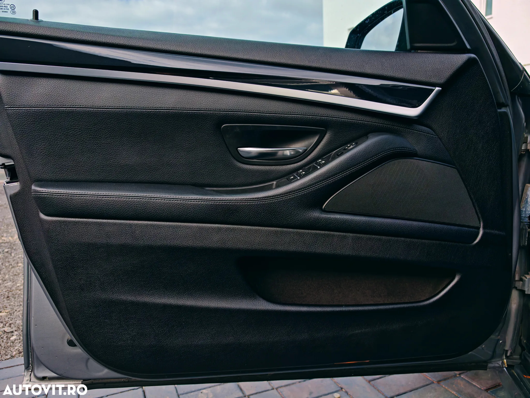 BMW Seria 5 520d - 35