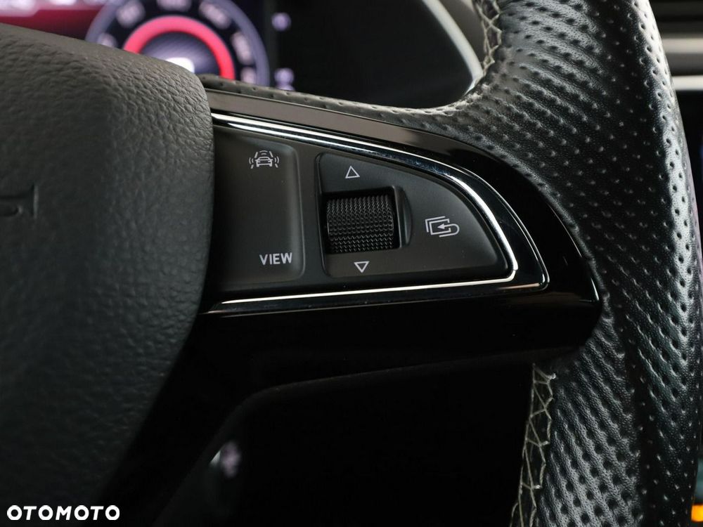 Skoda Superb 2.0 TDI DSG Sportline - 35