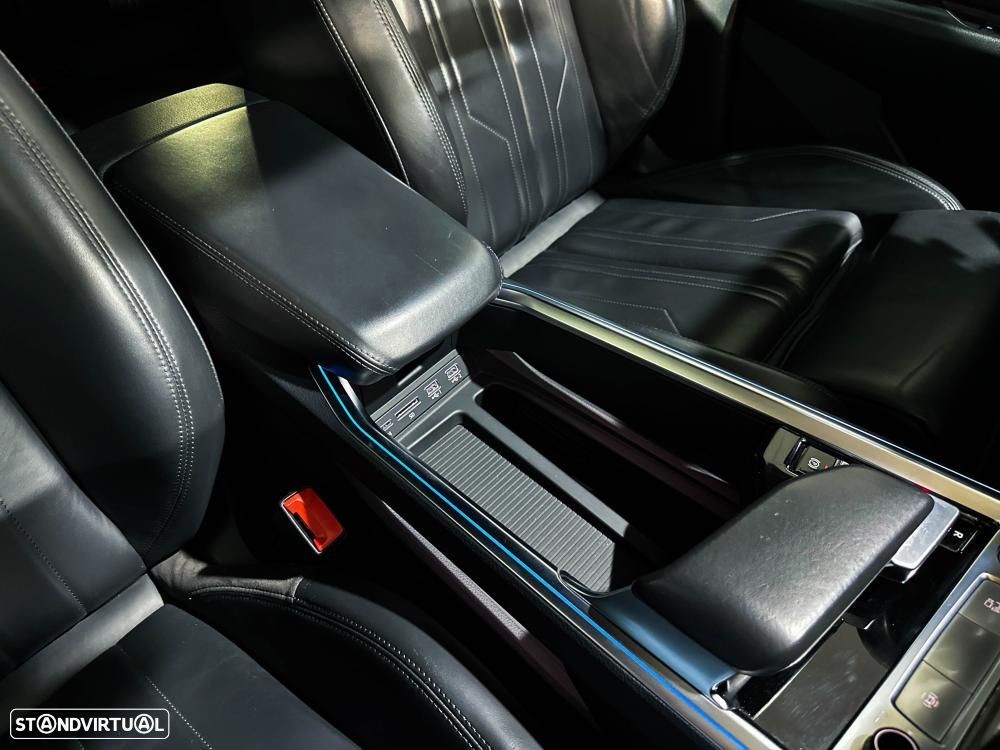 Audi e-tron 50 quattro S line - 36