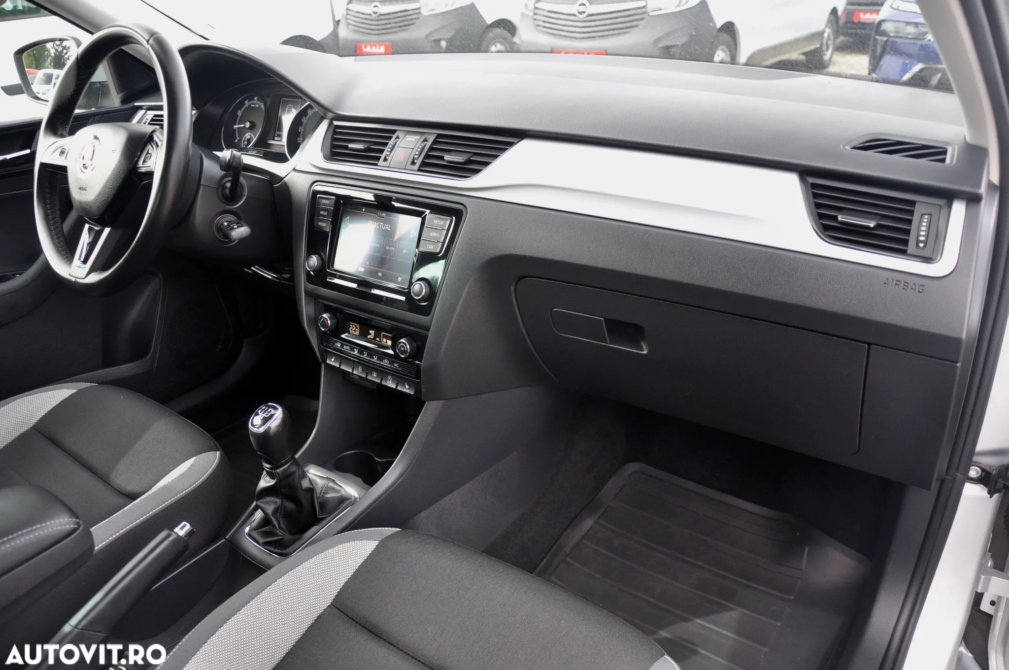 Skoda RAPID 1.0 TSI Ambition - 9