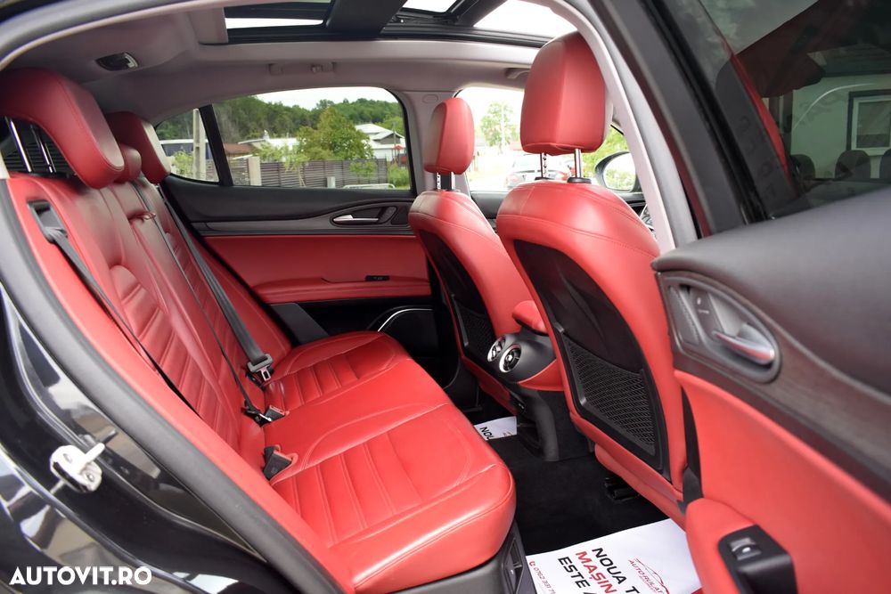 Alfa Romeo Stelvio 2.2 16V AT8 Q4 Lusso - 11