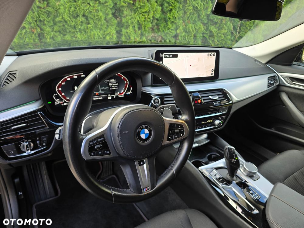 BMW Seria 5 540d xDrive - 12