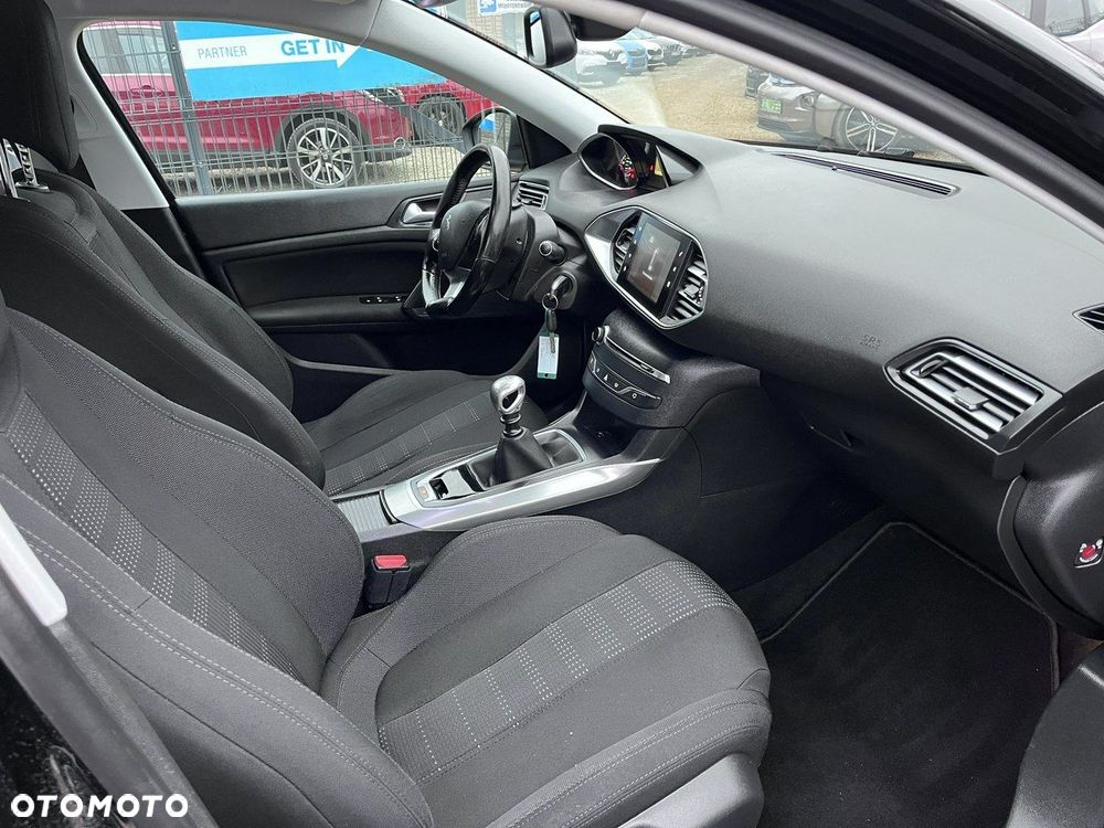 Peugeot 308 - 16