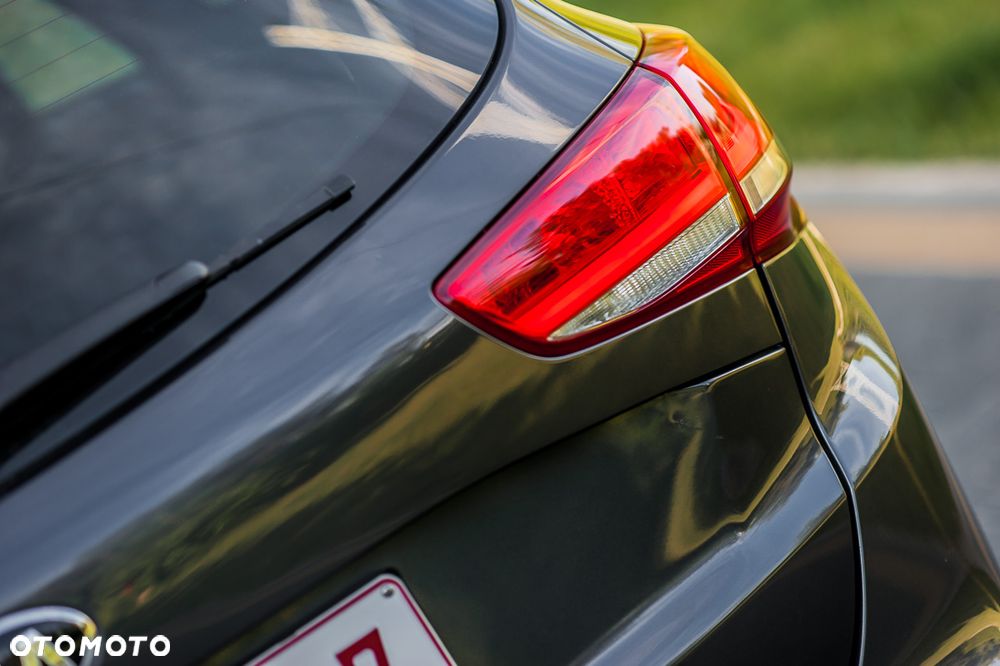 Kia Ceed 1.6 CRDi 136 ISG Platinum Edition - 7