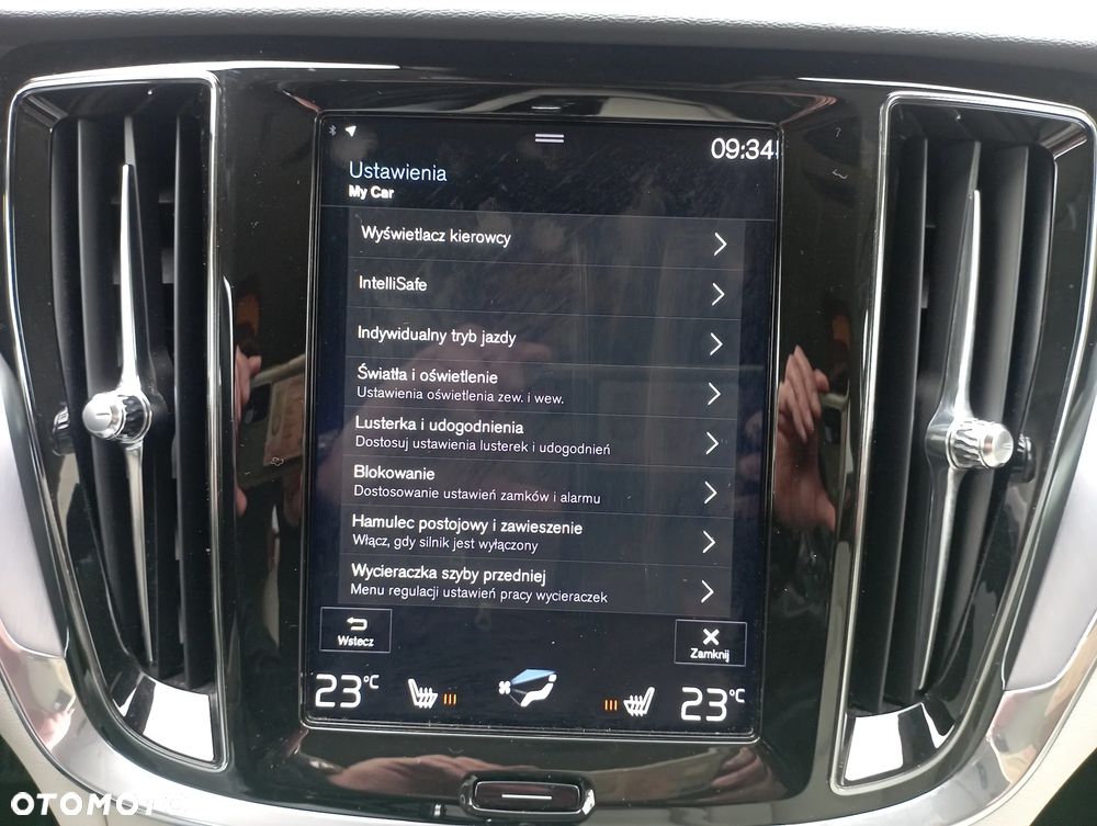 Volvo V60 D4 Momentum Pro - 19