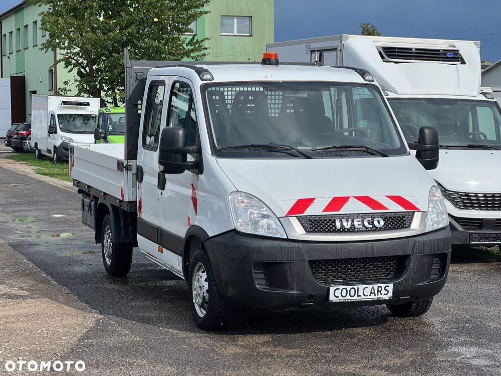 Iveco Daily 29L12 7-osobowa brygadowka (680) - 2