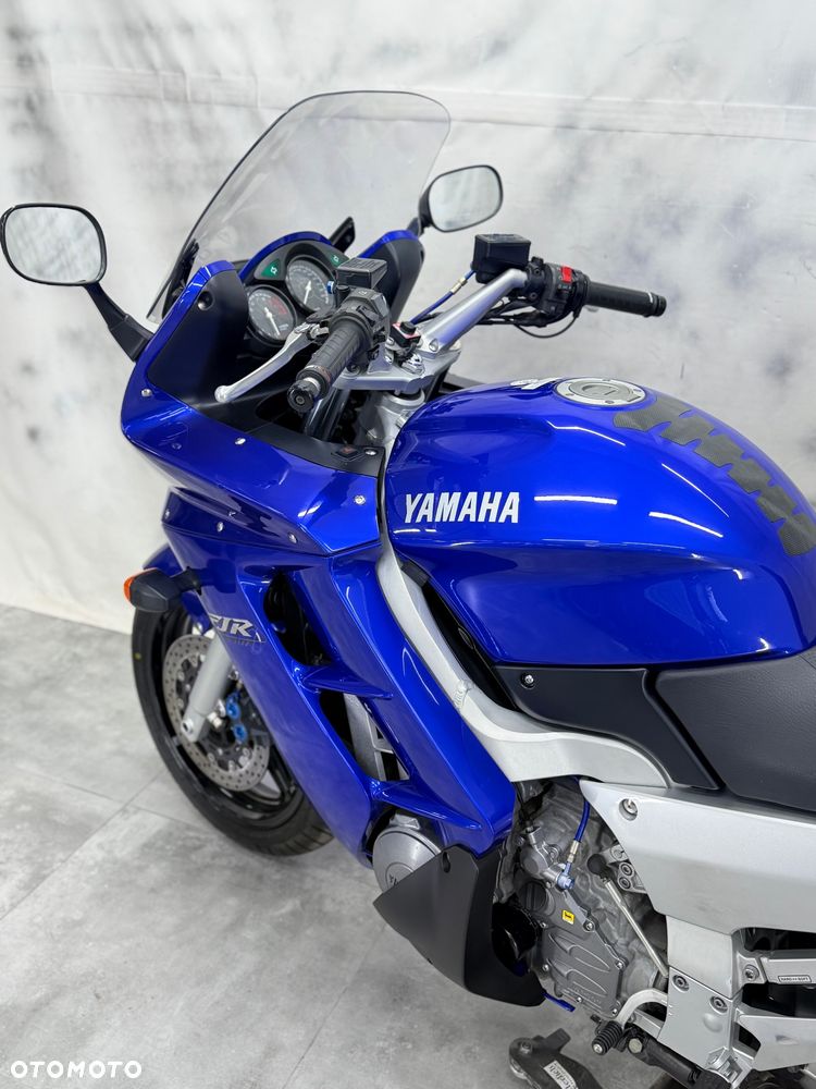 Yamaha FJR - 18