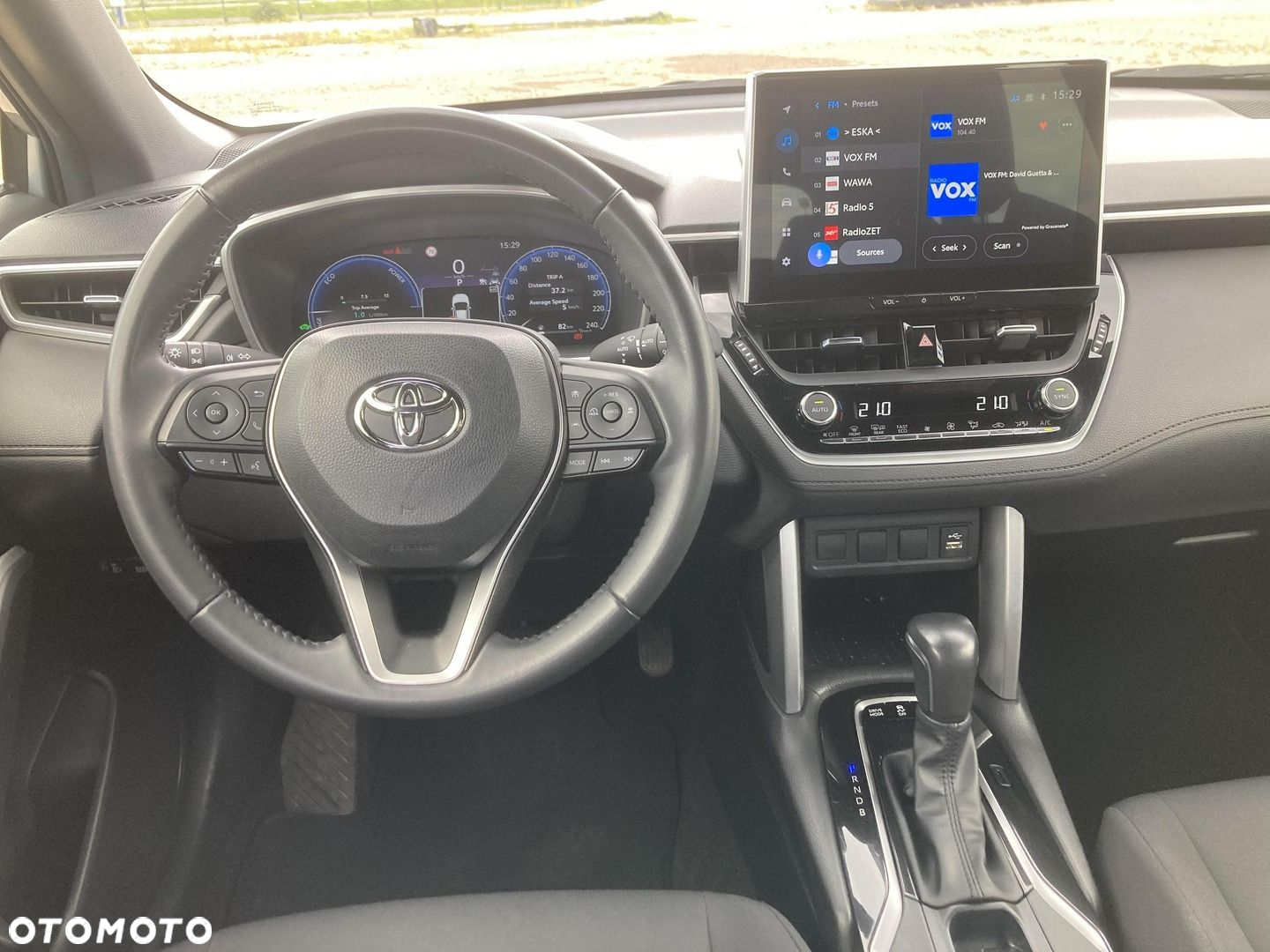 Toyota Corolla Cross 2.0 Hybrid Comfort - 13