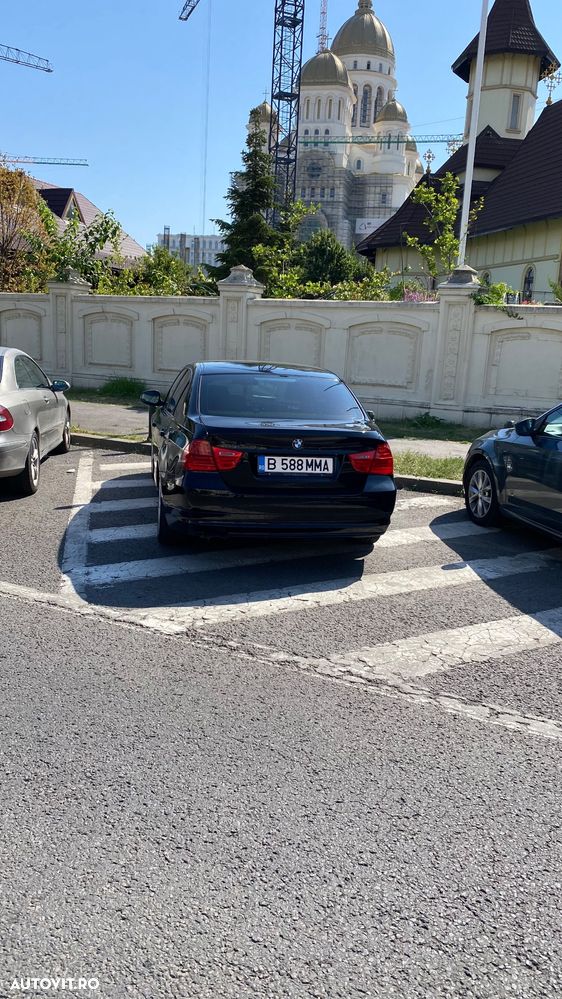 BMW Seria 3 318i - 2