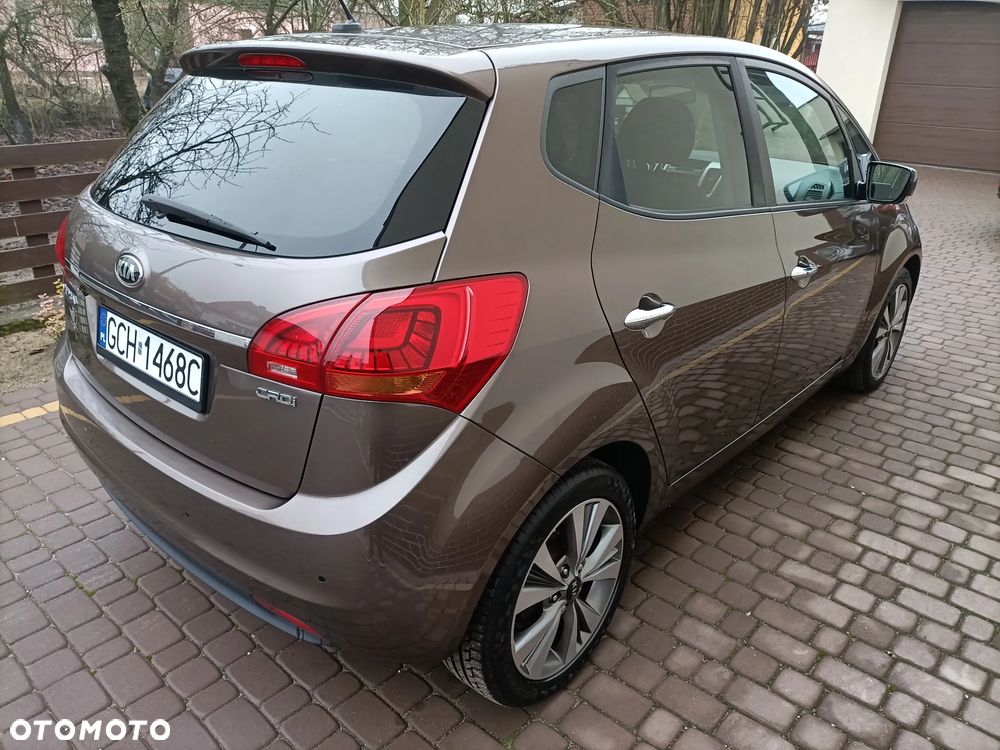 Kia Venga 1.6 CRDi 128 Dream Team Edition - 4