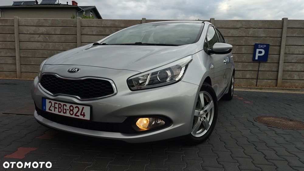Kia Ceed Cee'd 1.4 CRDi M - 9