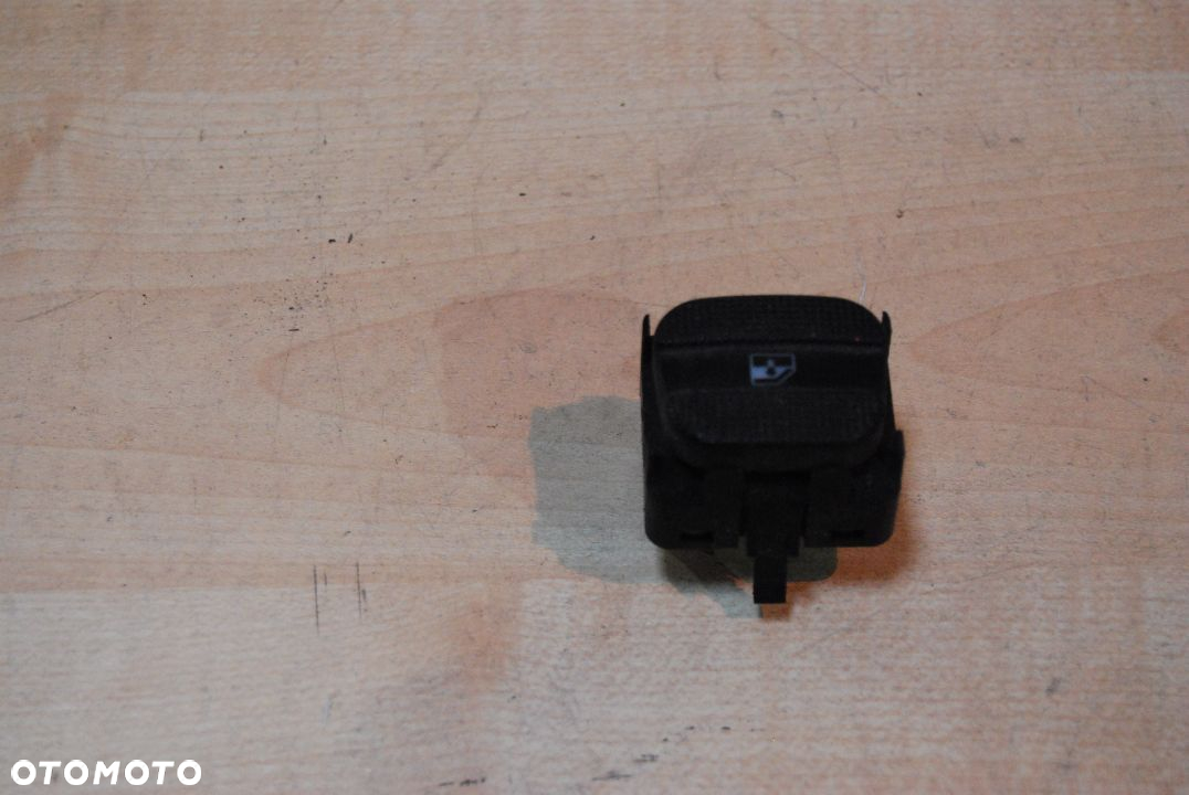 PRZEŁĄCZNIK SZYBY PRAWY PRZÓD 3A0959855B VW PASSAT B4 SHARAN GOLF III - 4