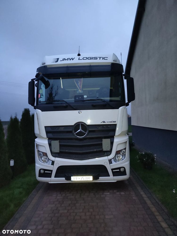 Mercedes-Benz ACTROS - 1