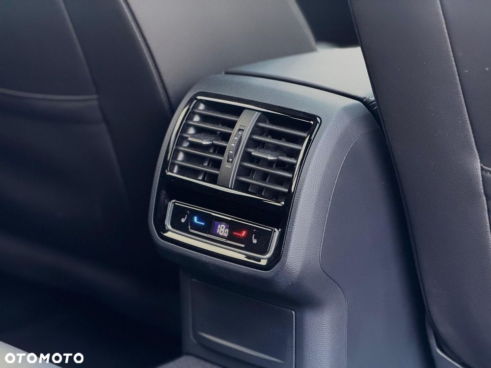 Volkswagen Arteon 2.0 TSI R-Line DSG - 19