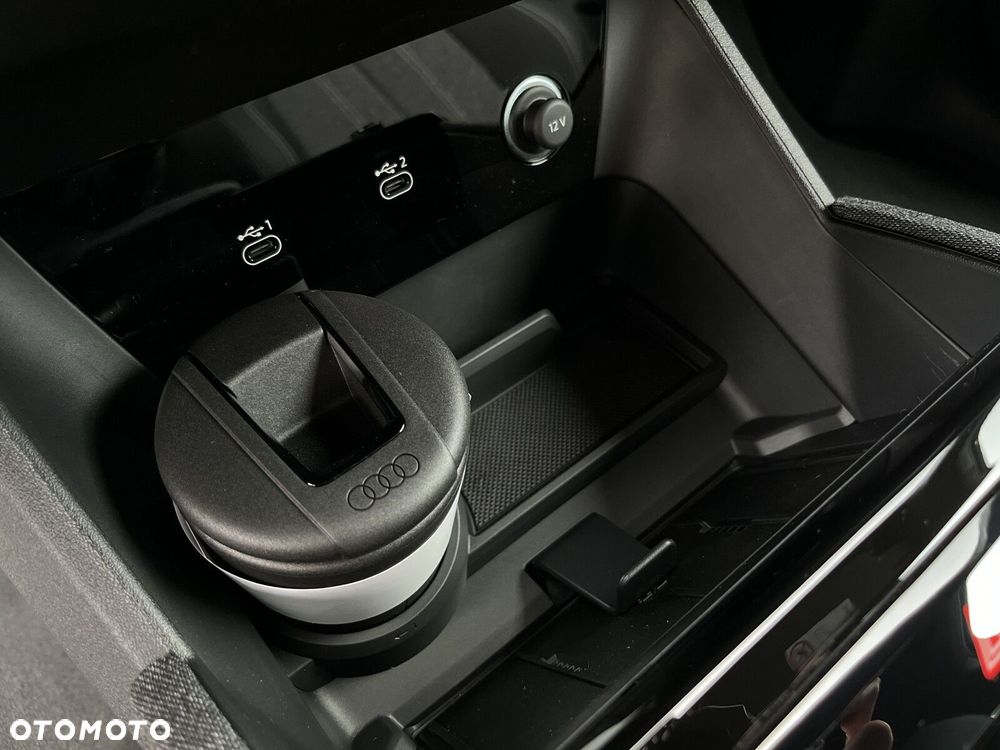 Audi Q6 e-tron - 34