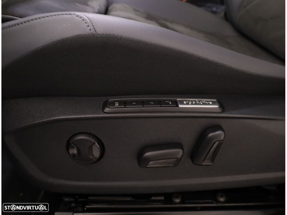 VW ID.4 77 kWh Pro Urban - 10