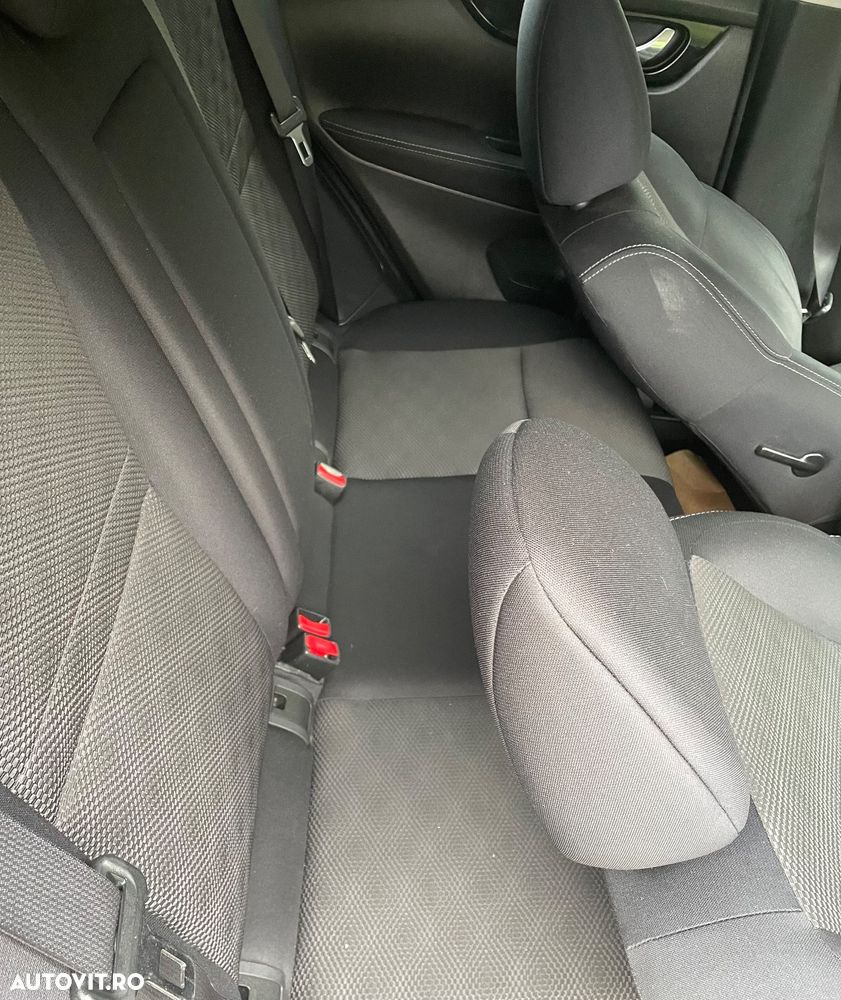 Nissan Qashqai 1.2 DIG-T TEKNA - 28