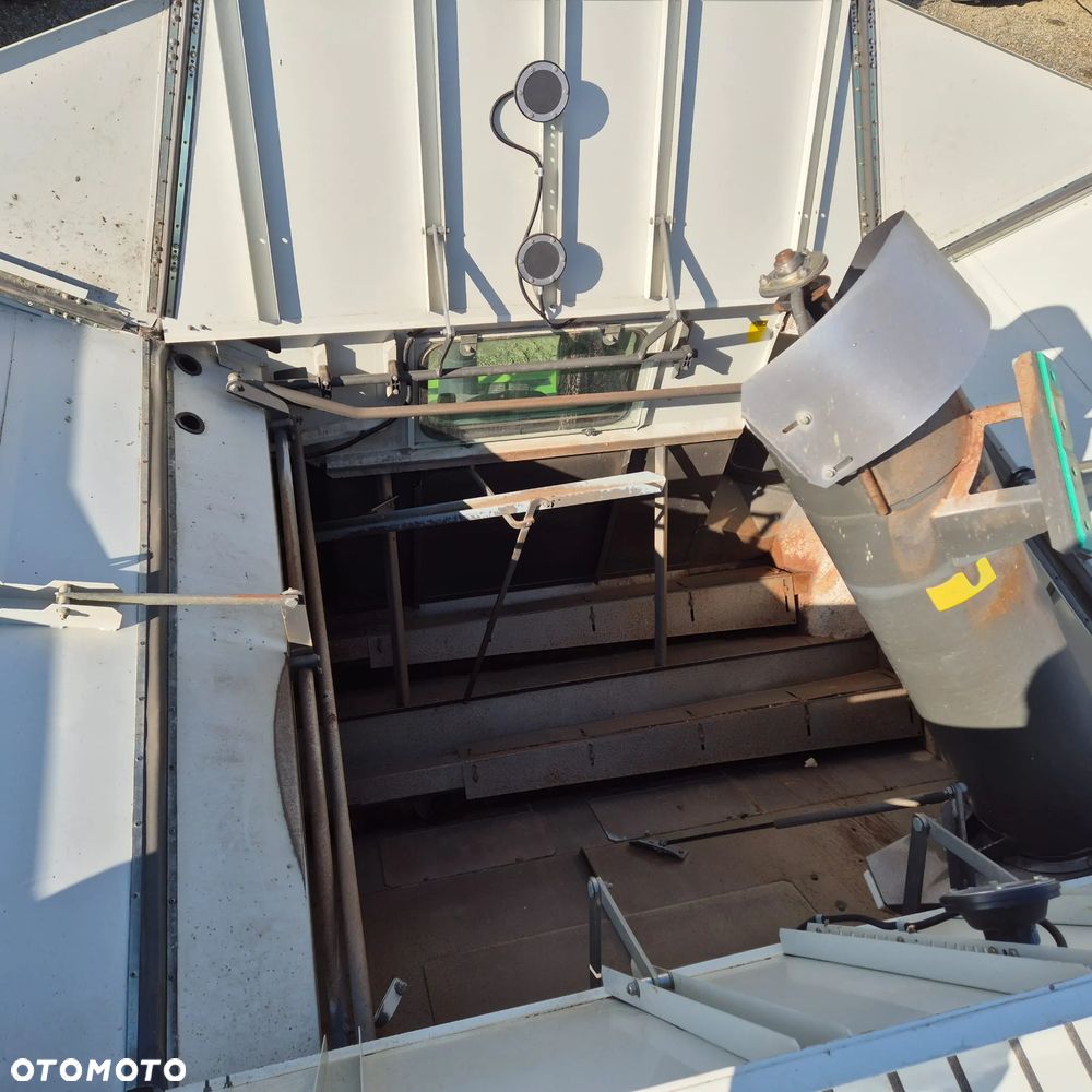 Claas Lexion 770TT z hederem - 30