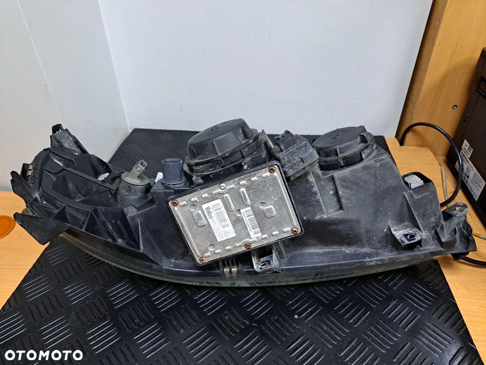 Volvo S60 V70 XC70 LAMPA PRZEDNIA XENON EUROPA LEWA PRZEDLIFT 8693656 - 6