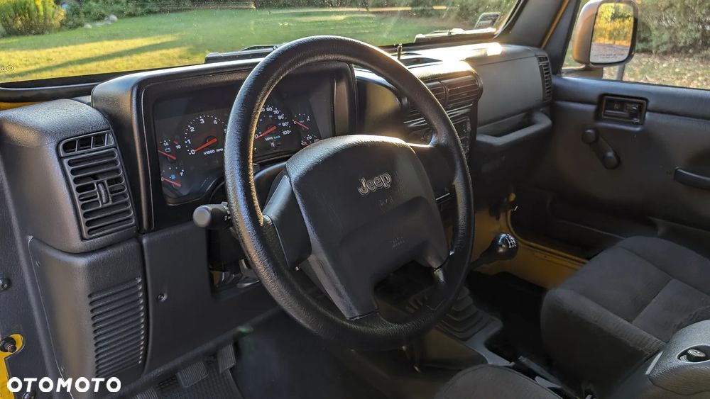 Jeep Wrangler - 27