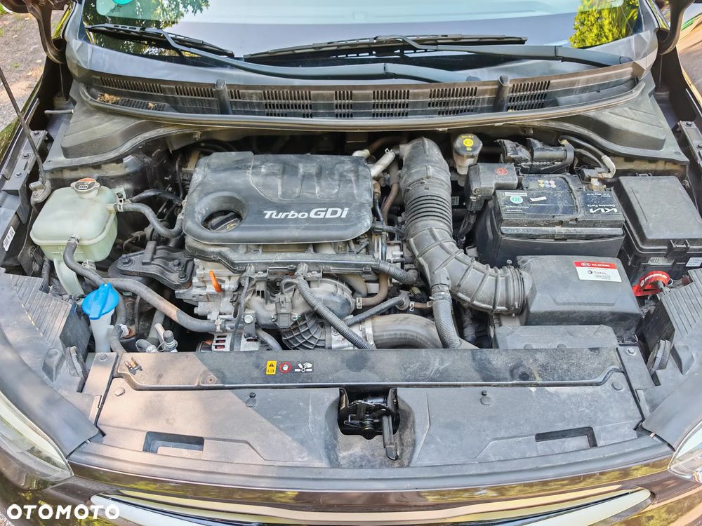 Kia Stonic - 33