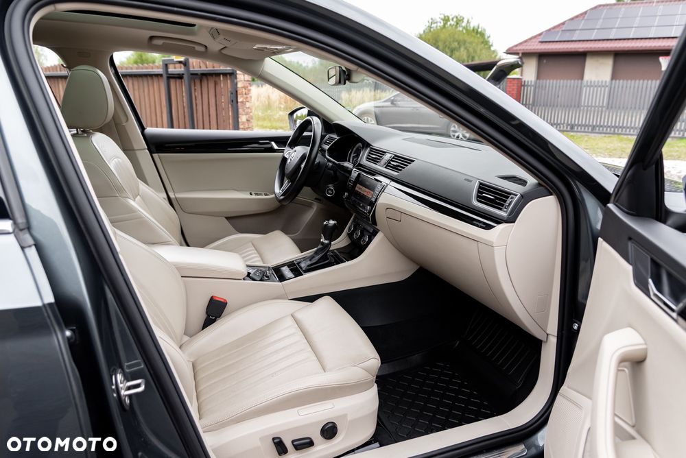 Skoda Superb 2.0 TSI 4x4 DSG L&K - 22