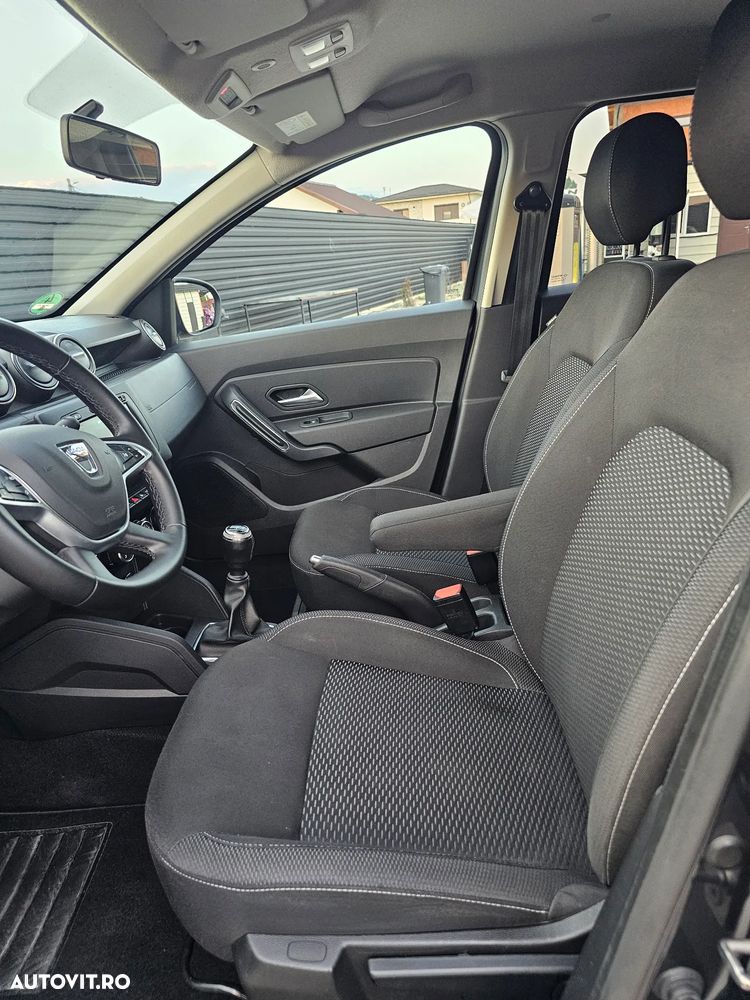 Dacia Duster 1.6 SCe Prestige jante 17" - 12